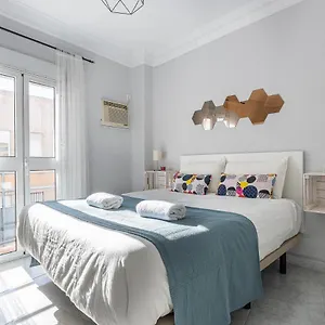 Pureza Dreams De Oasis En Triana Sevilla
