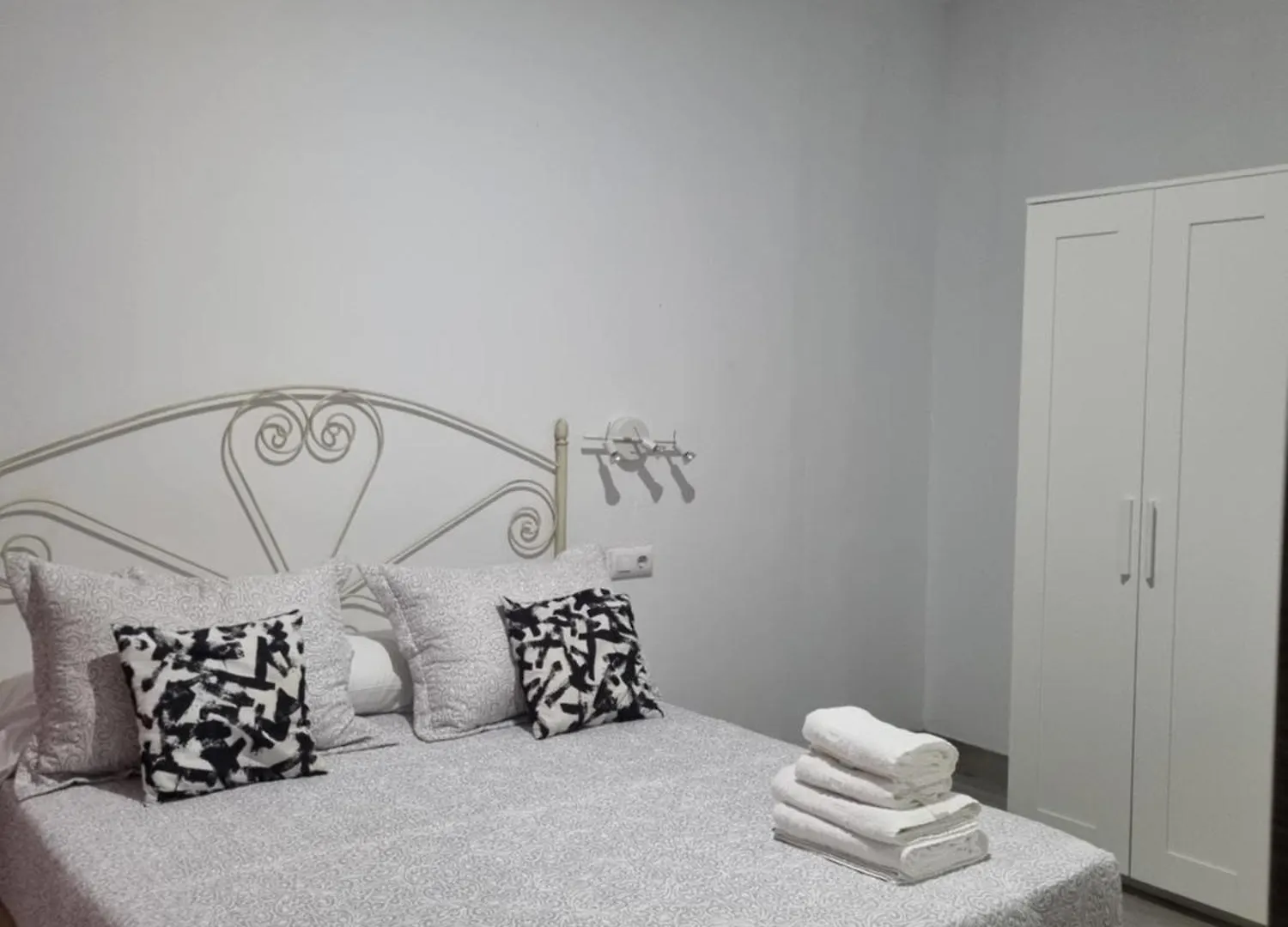 Deluxe Family Triana Apartment Seville