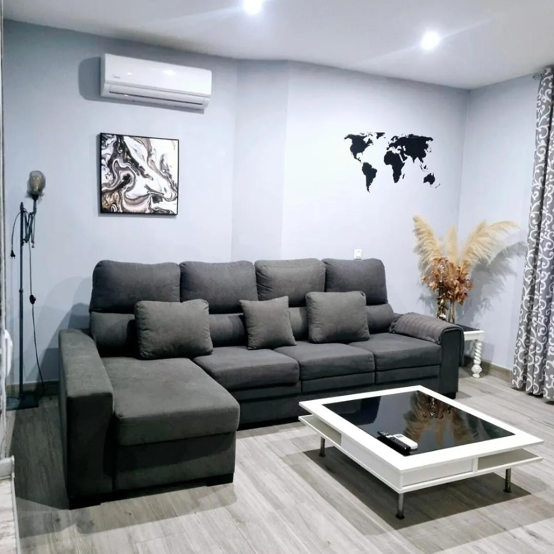 Deluxe Family Triana Apartment Seville