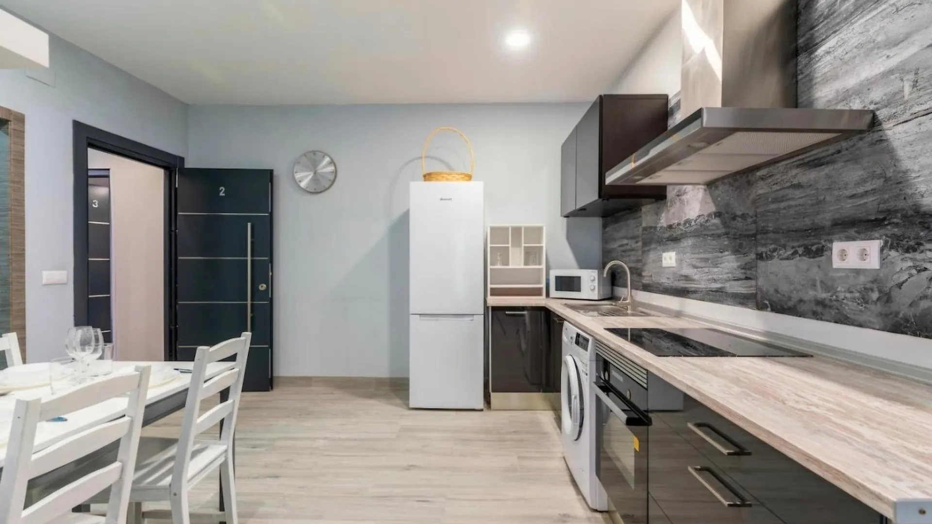 Deluxe Family Triana Apartment Seville 0*,  Spain