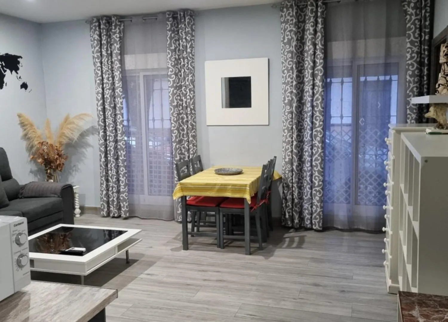Deluxe Family Triana Apartment Seville Spain