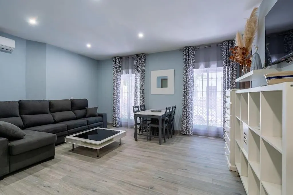 Deluxe Family Triana Apartment Seville Spain