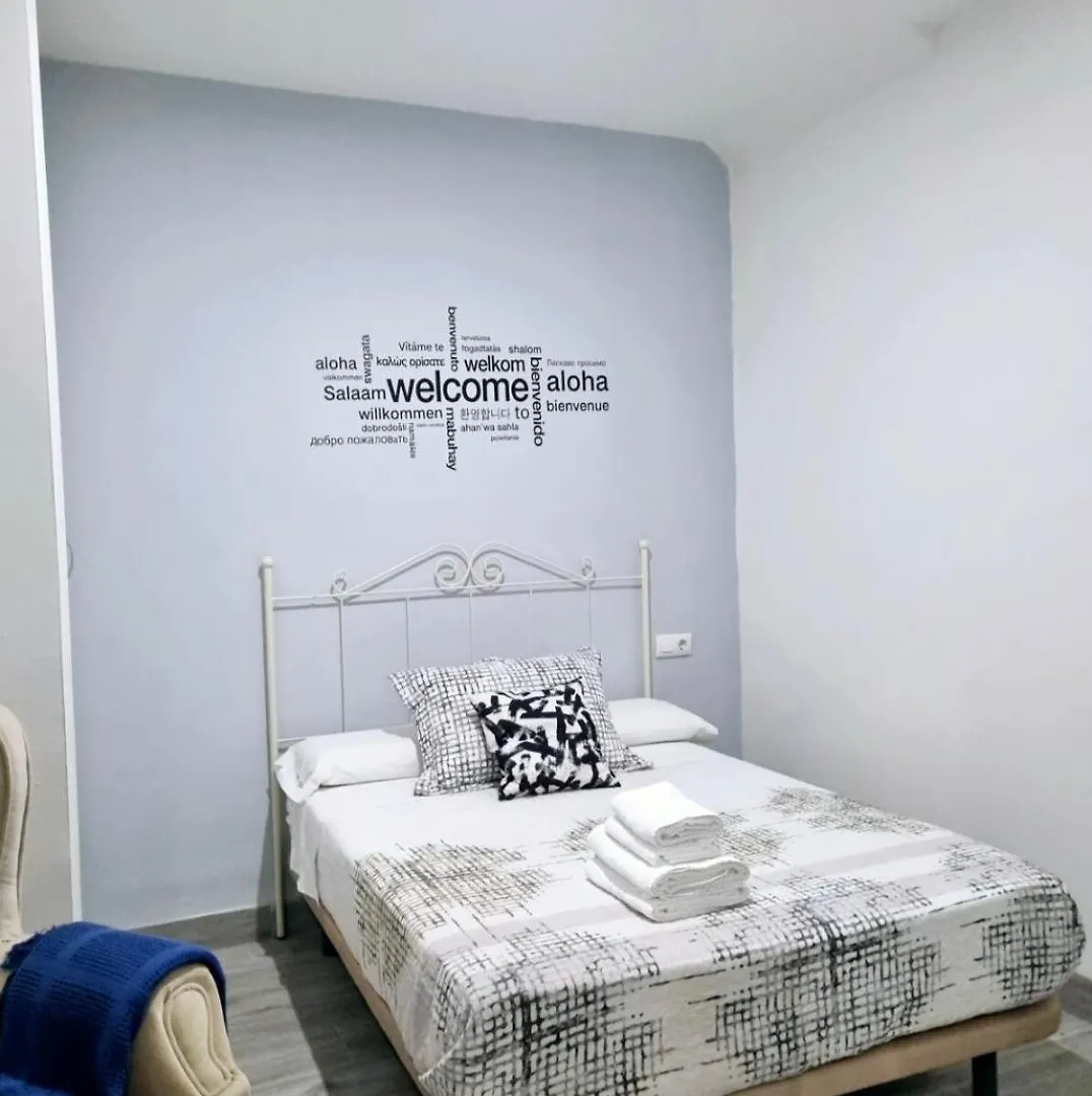 Deluxe Family Triana Apartment Seville